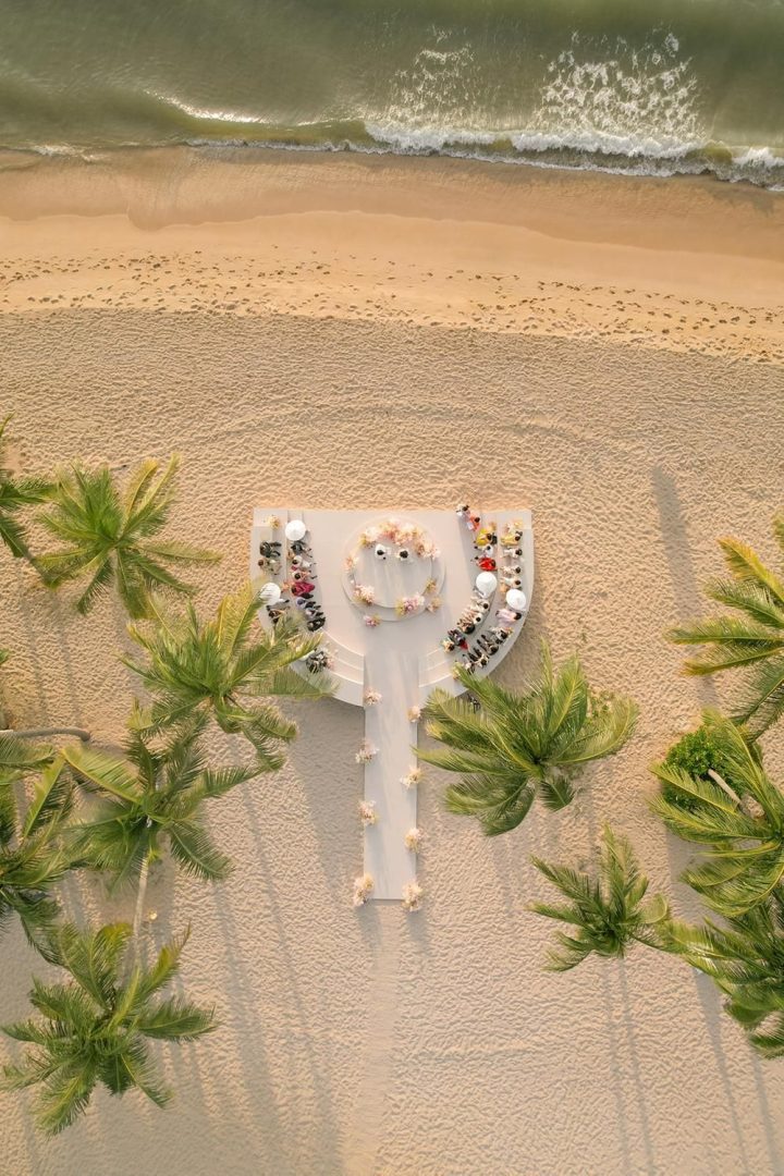 how-to-welcome-guests-to-your-destination-wedding