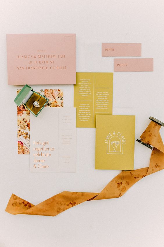 the-ultimate-guide-to-choosing-your-wedding-stationery!
