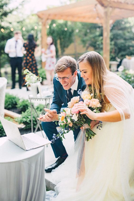 everything-you-need-to-know-about-live-streaming-your-wedding