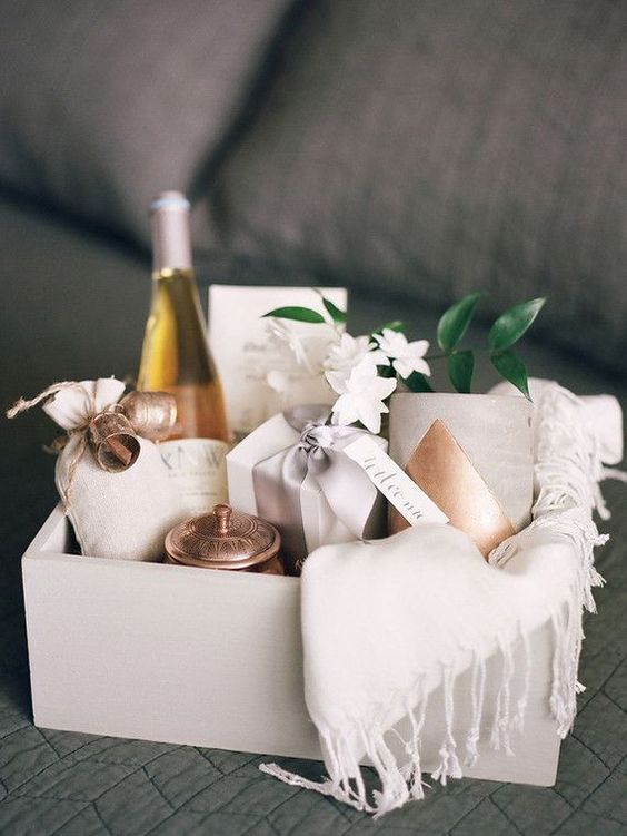 16-thoughtful-ways-to-involve-your-guests-in-a-virtual-wedding