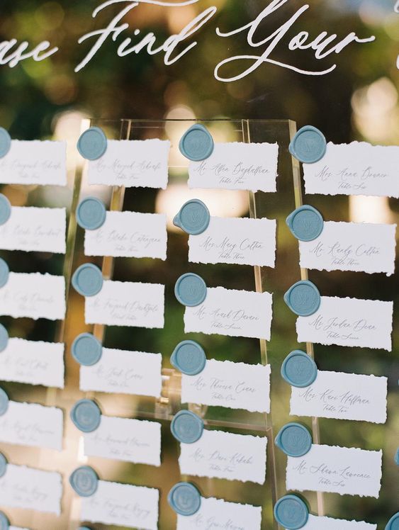 8-wedding-seating-chart-dos-and-donts