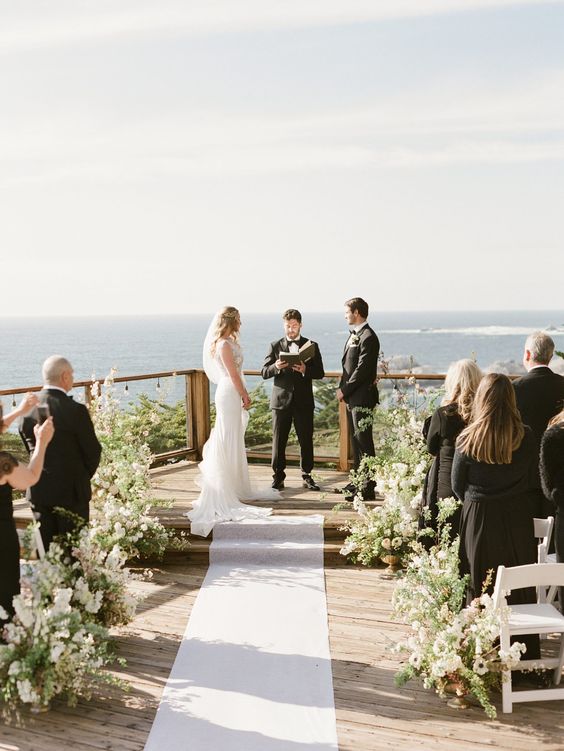 how-to-choose-a-wedding-officiant-including-questions-to-ask