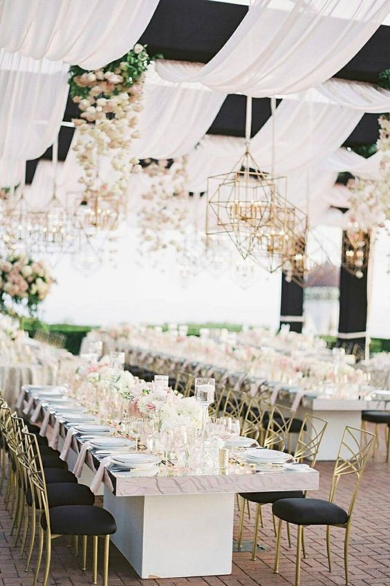 your-guide-to-wedding-seating-chart-etiquette