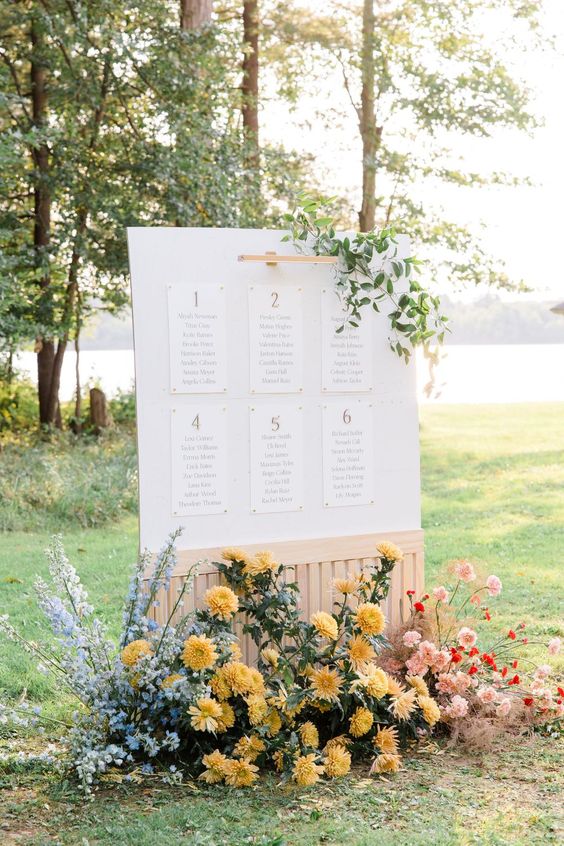 8-wedding-seating-chart-dos-and-donts