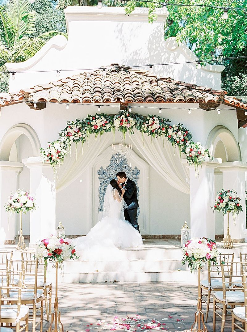 eco-friendly-wedding-planning-how-to-go-paperless-with-wedsites