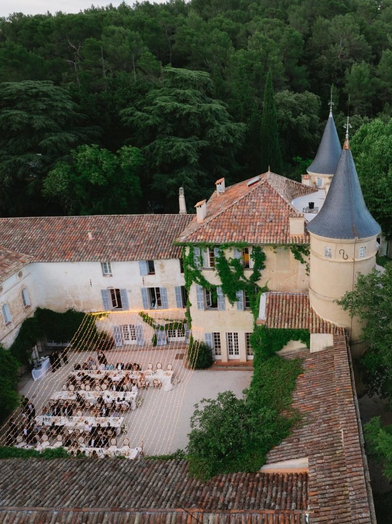 how-to-welcome-guests-to-your-destination-wedding