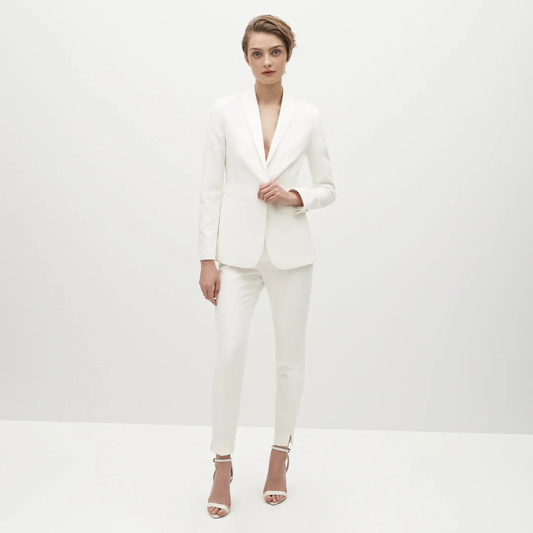 dress-to-impress-a-guide-to-stylish-wedding-guest-attire