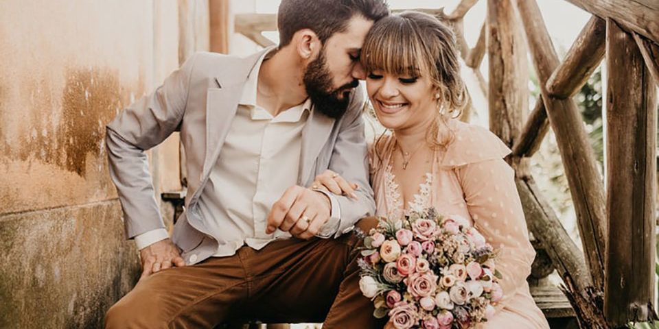 6 essential wedding planning tips for newly engaged couples