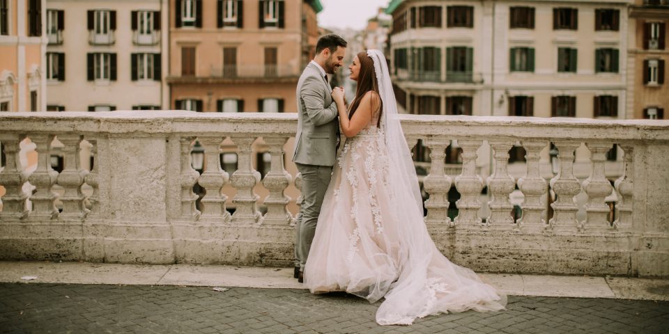 should-you-have-a-first-look-for-your-wedding-pros-vs-cons